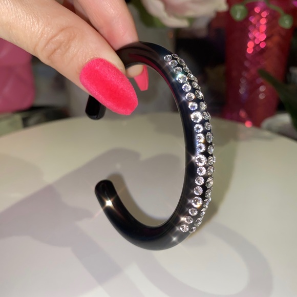 Women’s Black Acrylic Cuff Bracelet Embellished With Genuine AAA Crystals, New - Picture 3 of 13